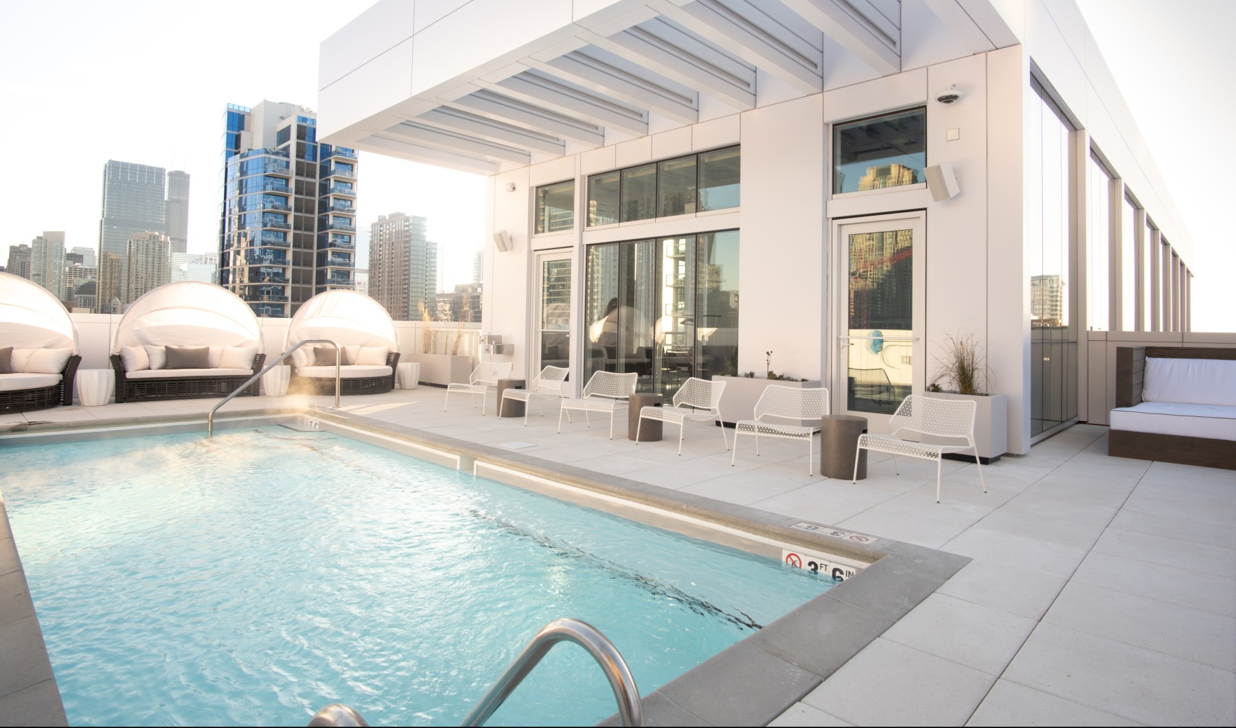 Rooftop pool in river north 