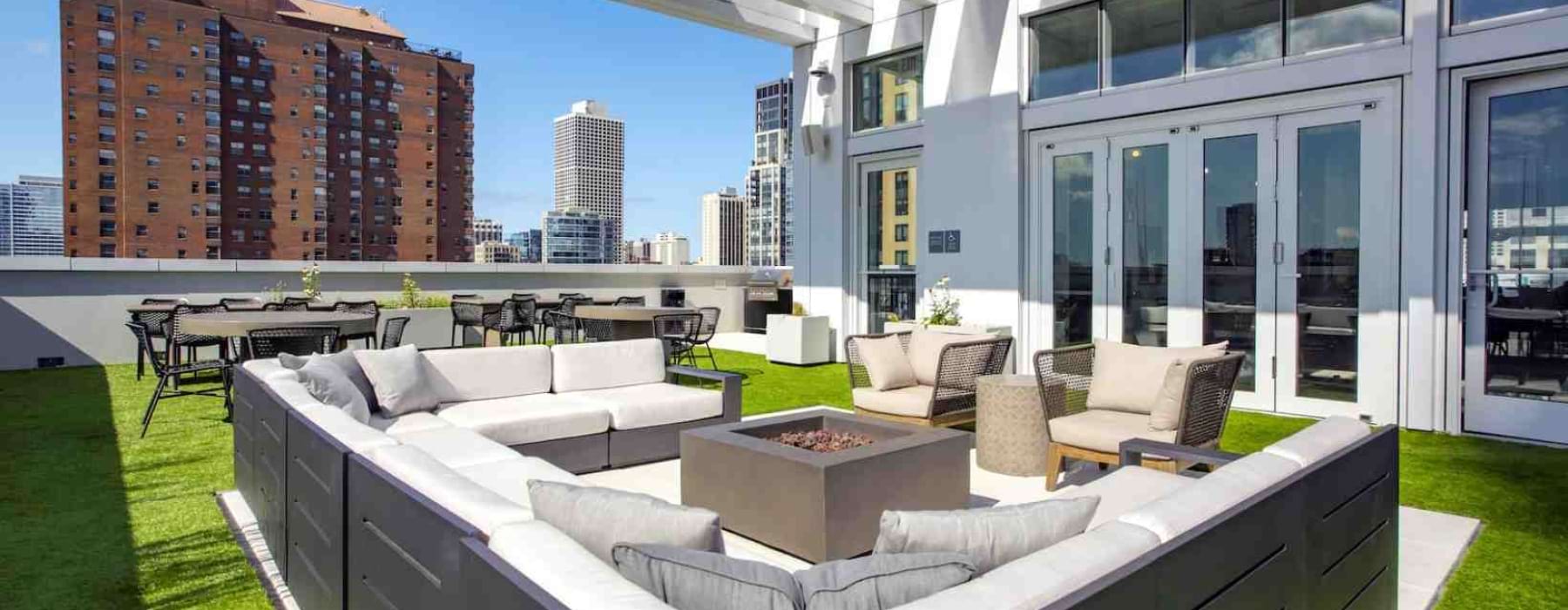 rooftop bars river north chicago