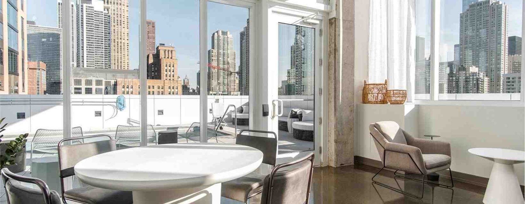 Chicago apartment skyline - 2 bedroom apts Chicago
